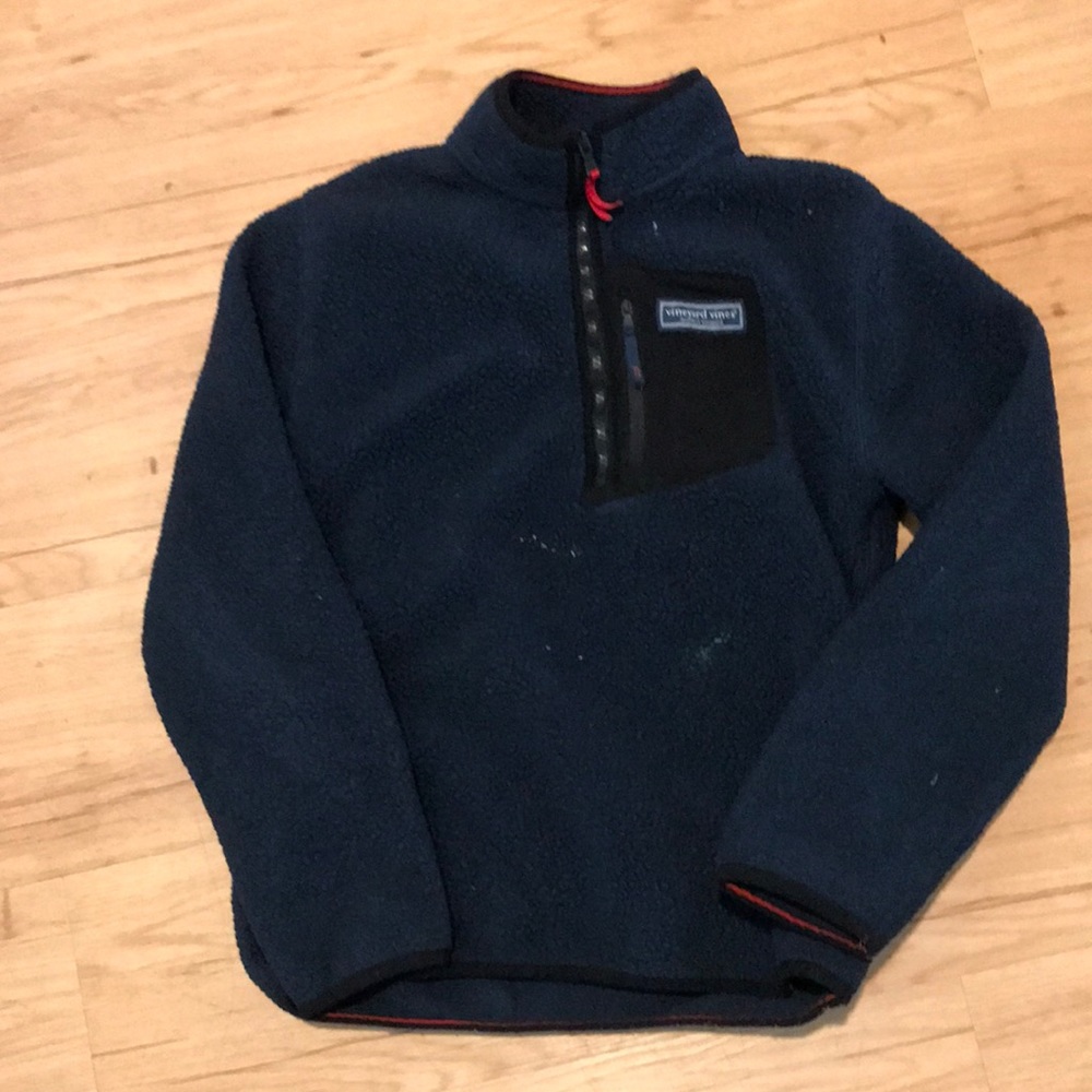 Vineyard Vines Kids L 1/4 zip sweater. Gd condition stain